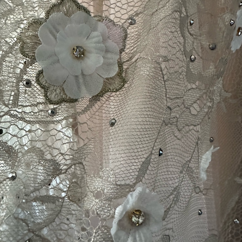 Mac Duggal Elegant Floral Embroidered Dress - Picture 14 of 14